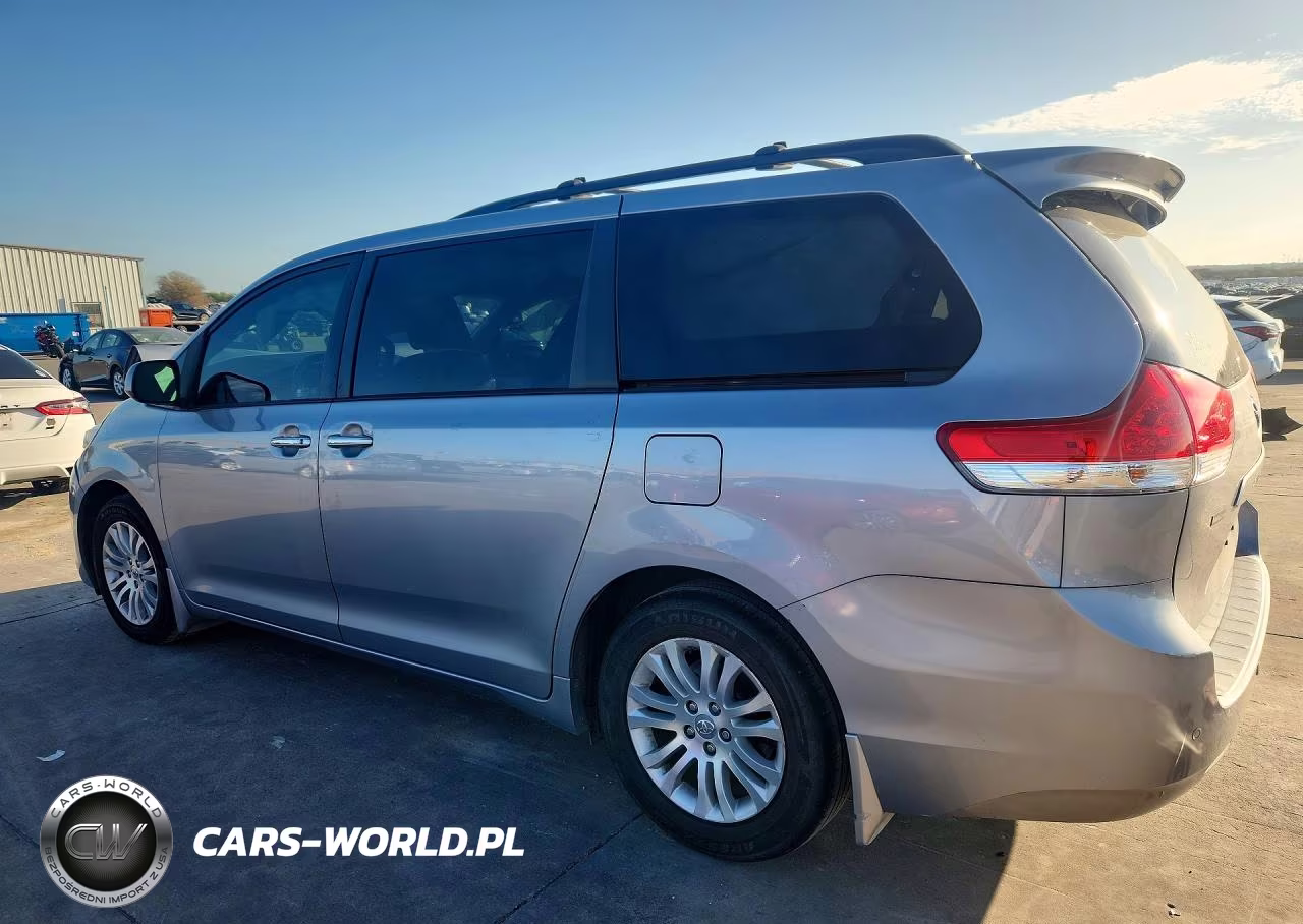 2013 Toyota Sienna Xle VIN:5TDYK3DCXDS351696 - 2
