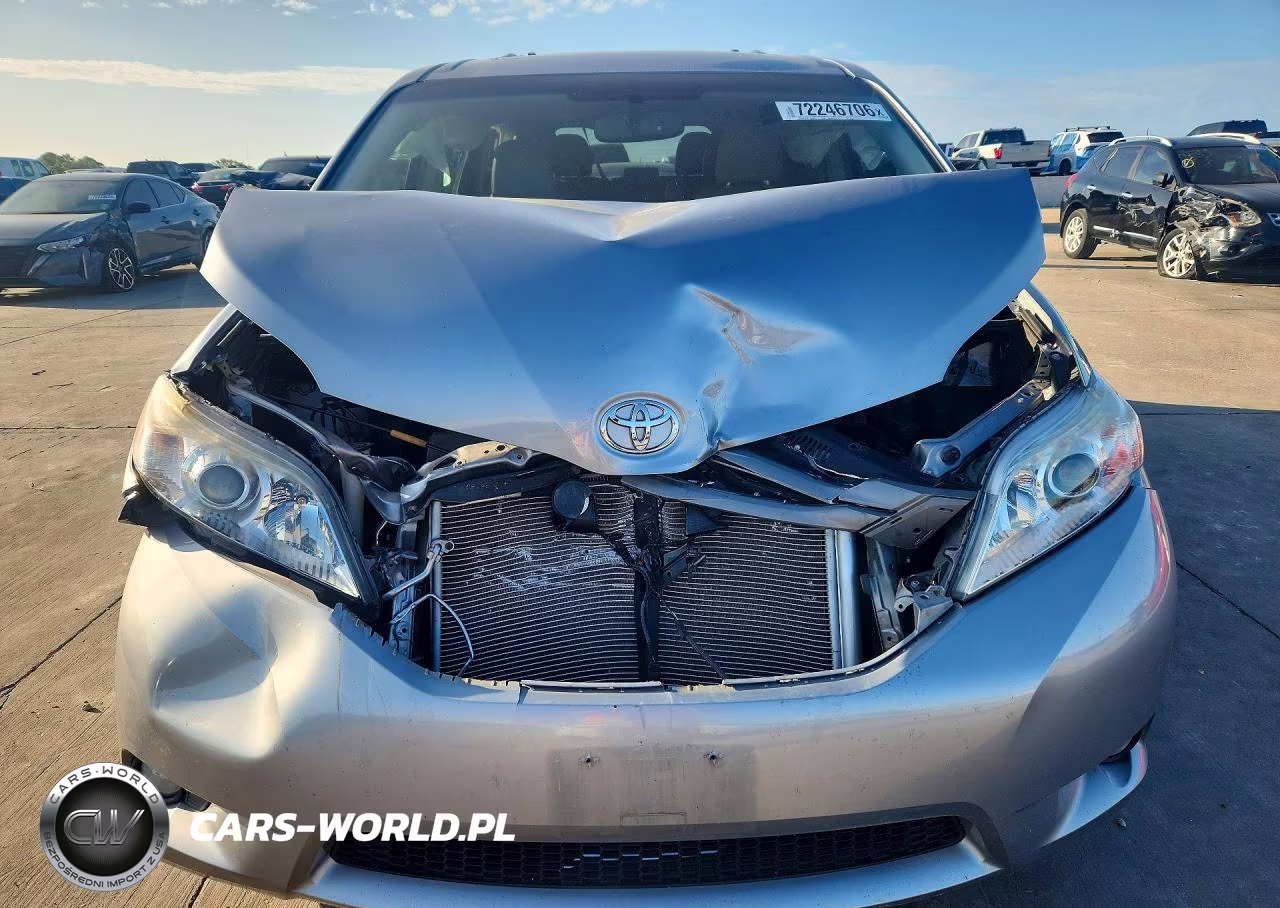2013 Toyota Sienna Xle VIN:5TDYK3DCXDS351696 - 5