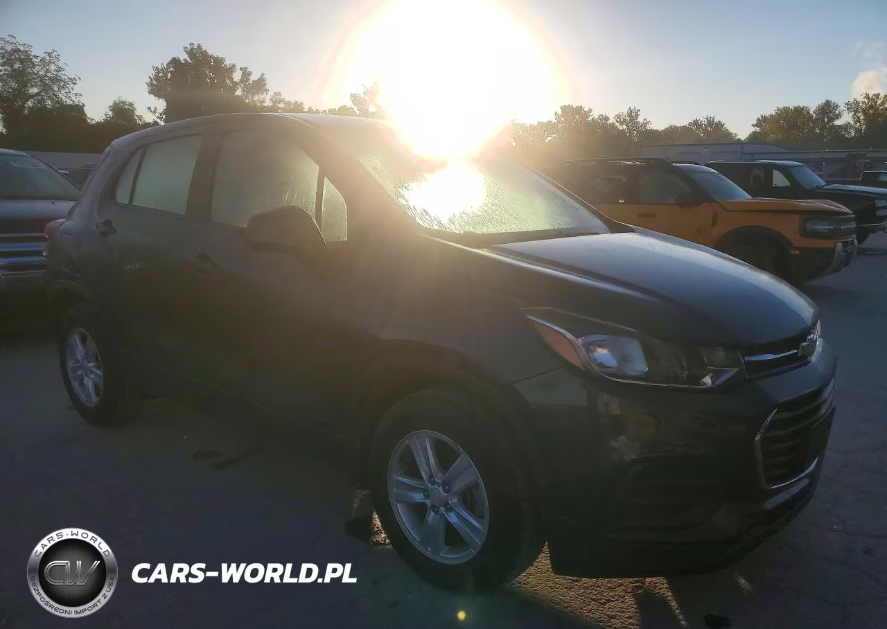 2019 Chevrolet Trax Ls VIN:3GNCJKSB7KL258503 - 4