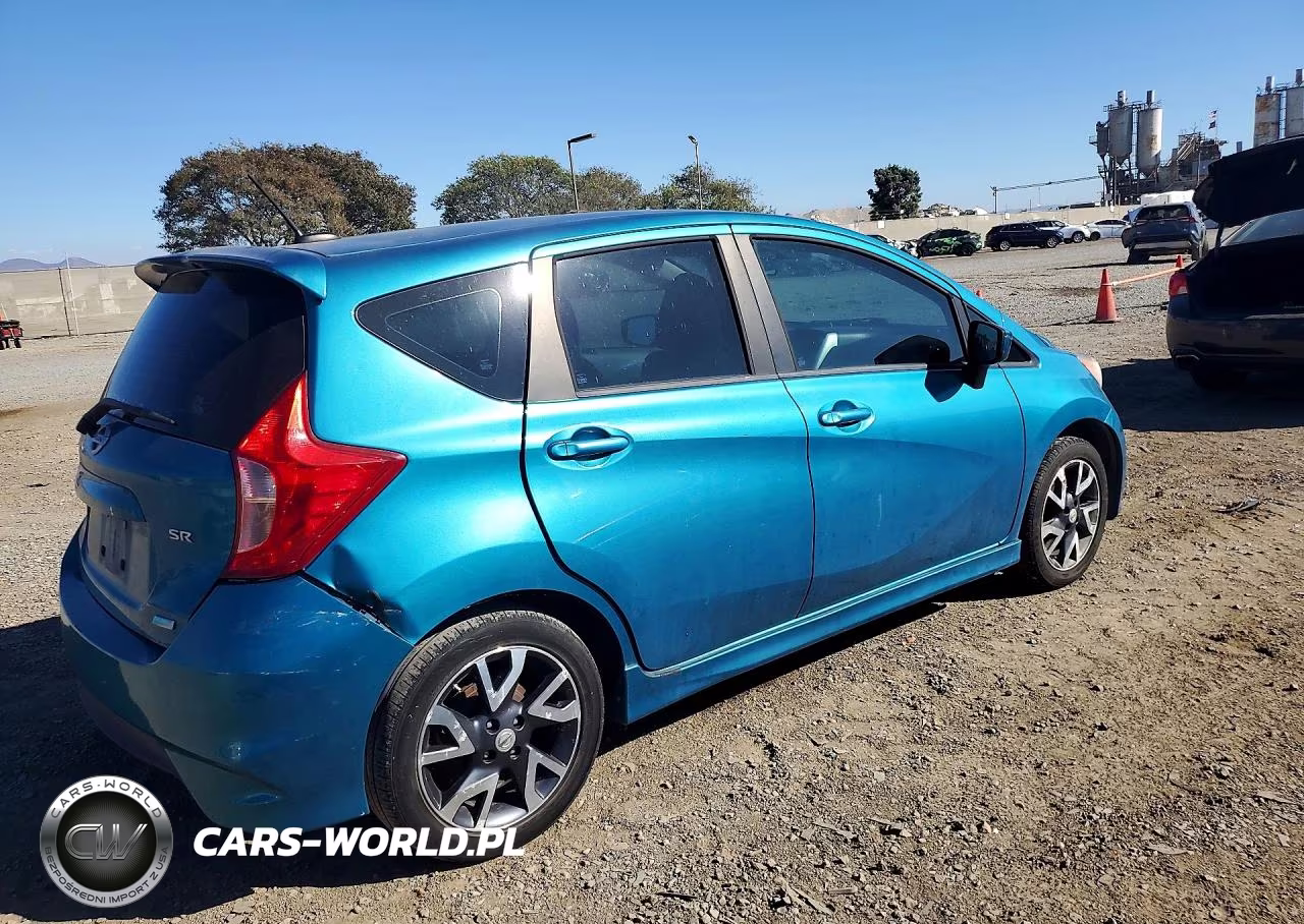 2015 Nissan Versa Note Sr VIN:3N1CE2CP5FL438031 - 3