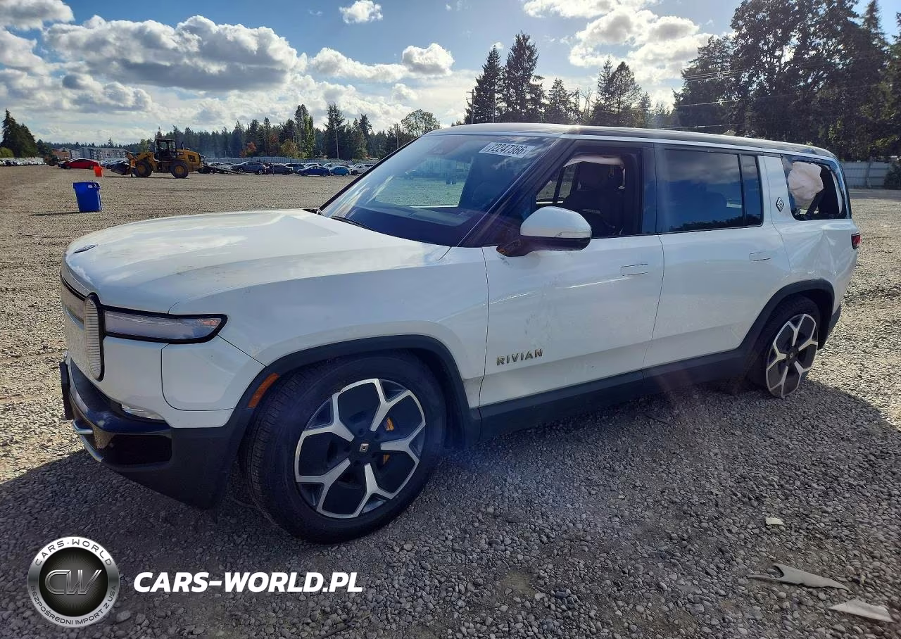 2023 Rivian R1S Adventure