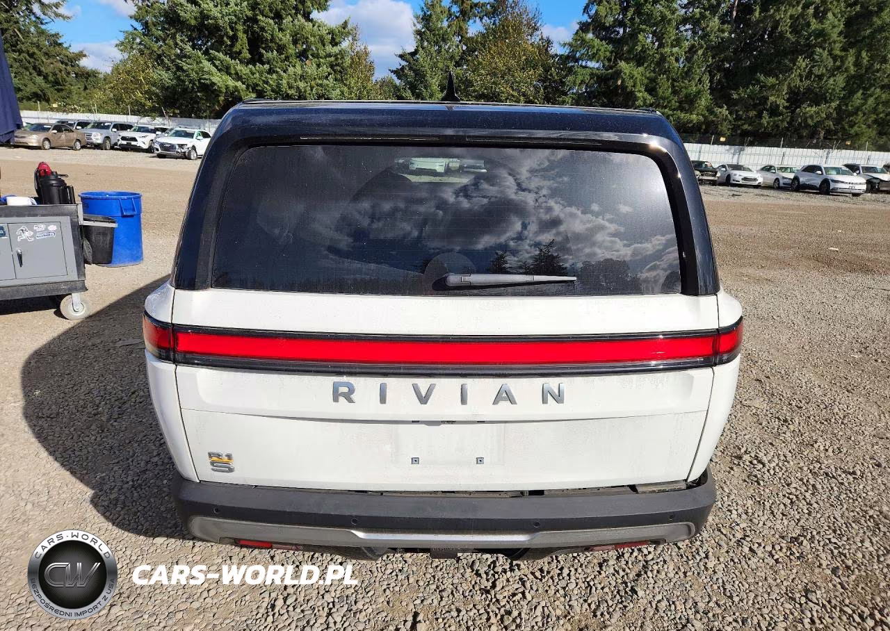 2023 Rivian R1S Adventure VIN:7PDSGABA1PN017640 - 6