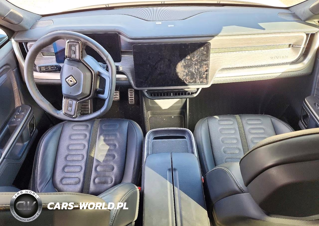 2023 Rivian R1S Adventure VIN:7PDSGABA1PN017640 - 8