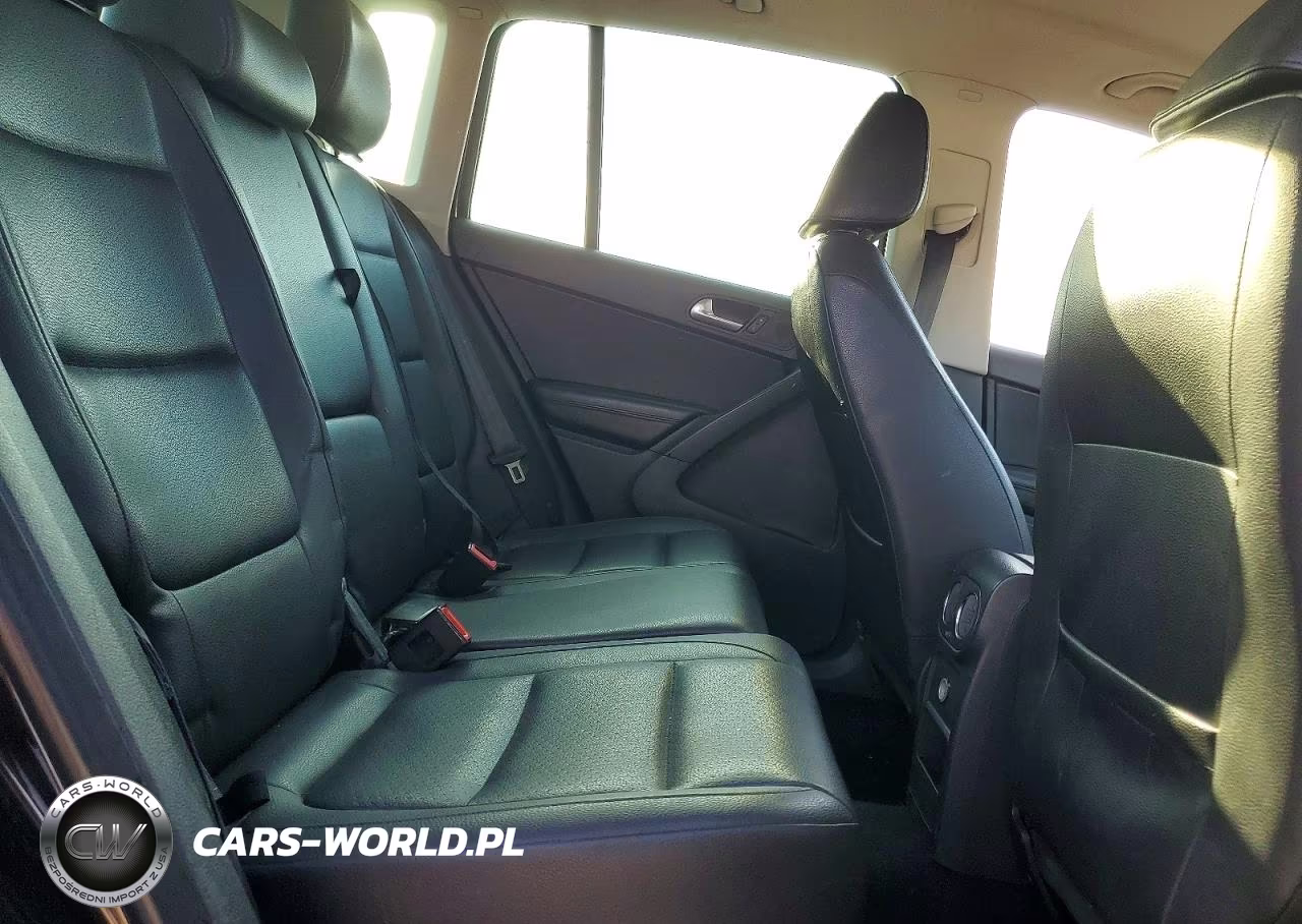 2012 Volkswagen Tiguan S VIN:WVGAV7AX8CW510331 - 11