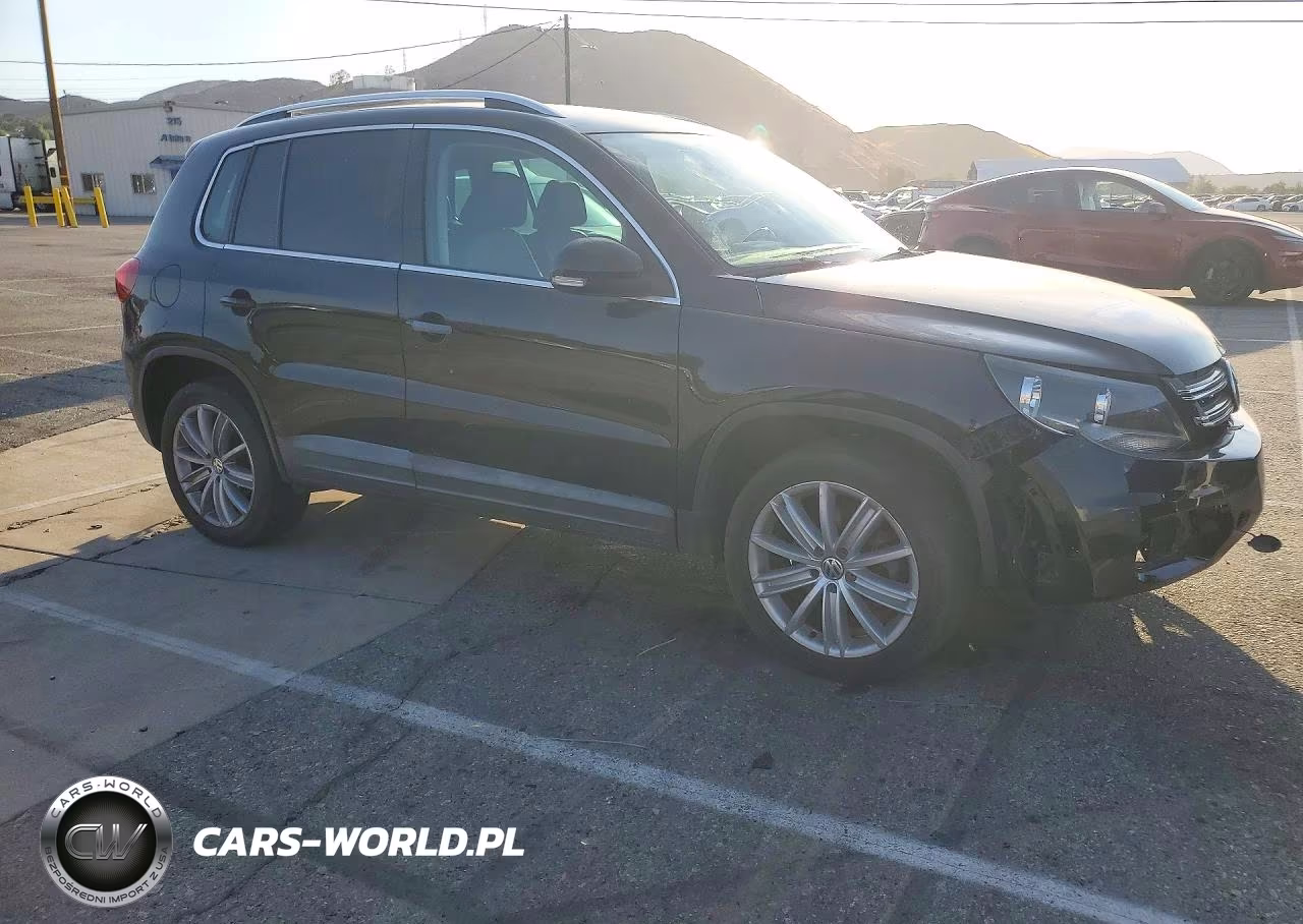 2012 Volkswagen Tiguan S VIN:WVGAV7AX8CW510331 - 4