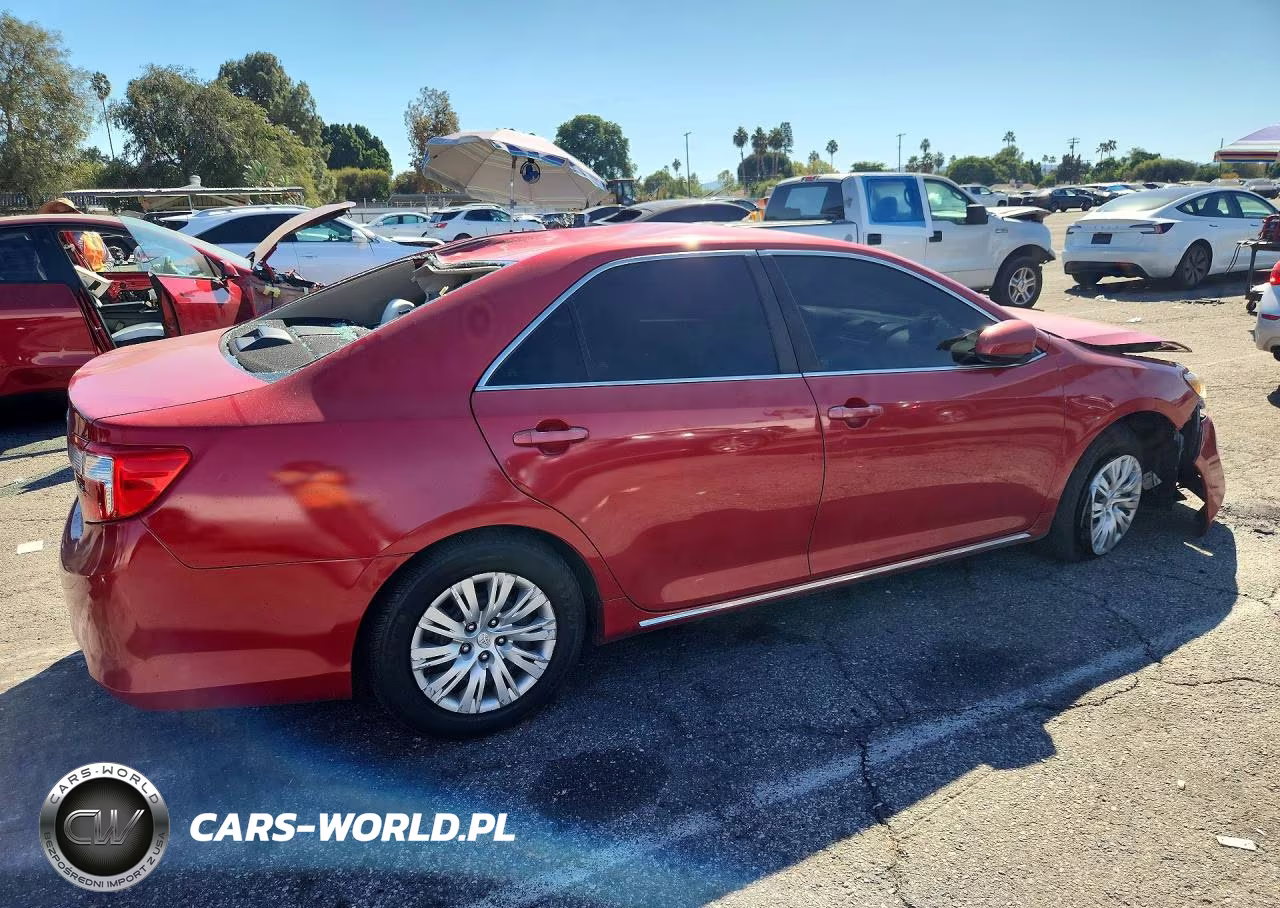 2014 Toyota Camry Le VIN:4T1BF1FK7EU831898 - 3