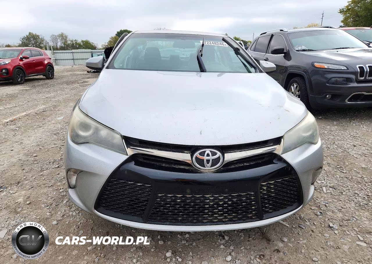 2015 Toyota Camry Se VIN:4T1BF1FK9FU920924 - 5