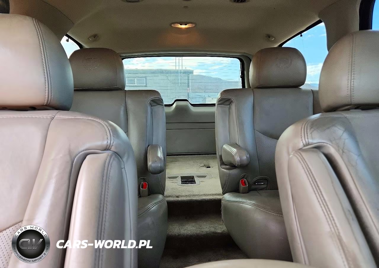 2005 Cadillac Escalade Luxury VIN:1GYEK63N95R224732 - 10