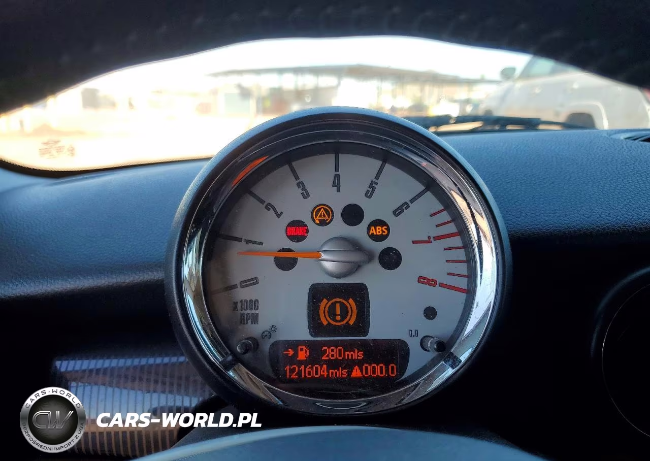 2010 Mini Cooper S VIN:WMWMF7C57ATX45129 - 9
