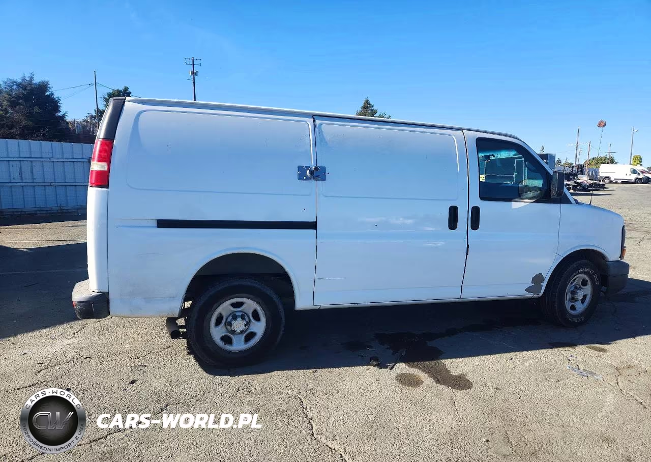 2008 Chevrolet Express G1500 VIN:1GCFG15X281172389 - 3