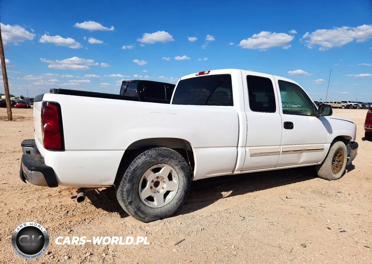2005 Chevrolet Silverado C1500 VIN:1GCEC19Z15Z123846 - 3