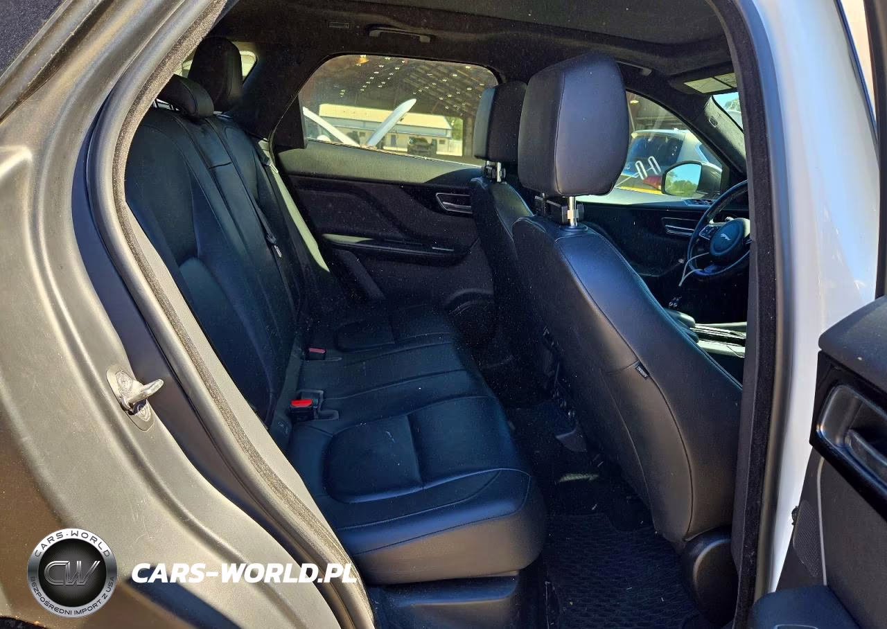 2020 Jaguar F-Pace Premium VIN:SADCJ2FX7LA643877 - 11