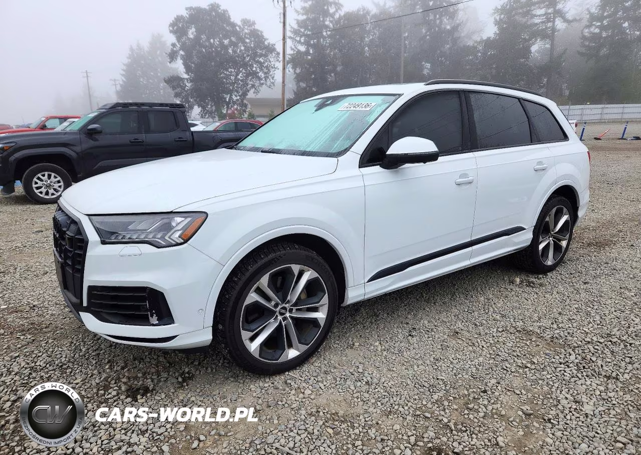 2020 Audi Q7 Premium Plus