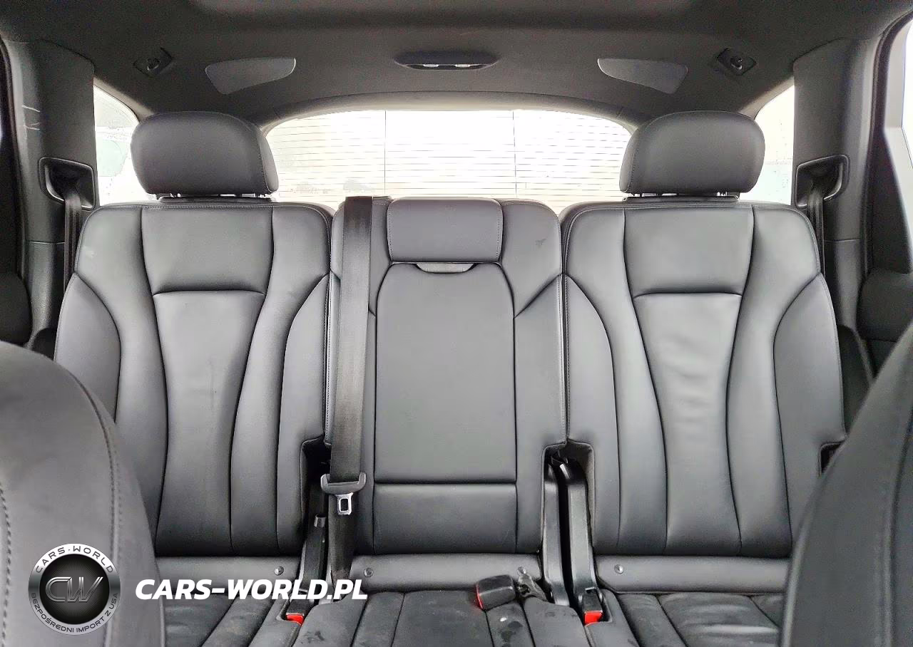 2020 Audi Q7 Premium Plus VIN:WA1LXAF73LD012847 - 10