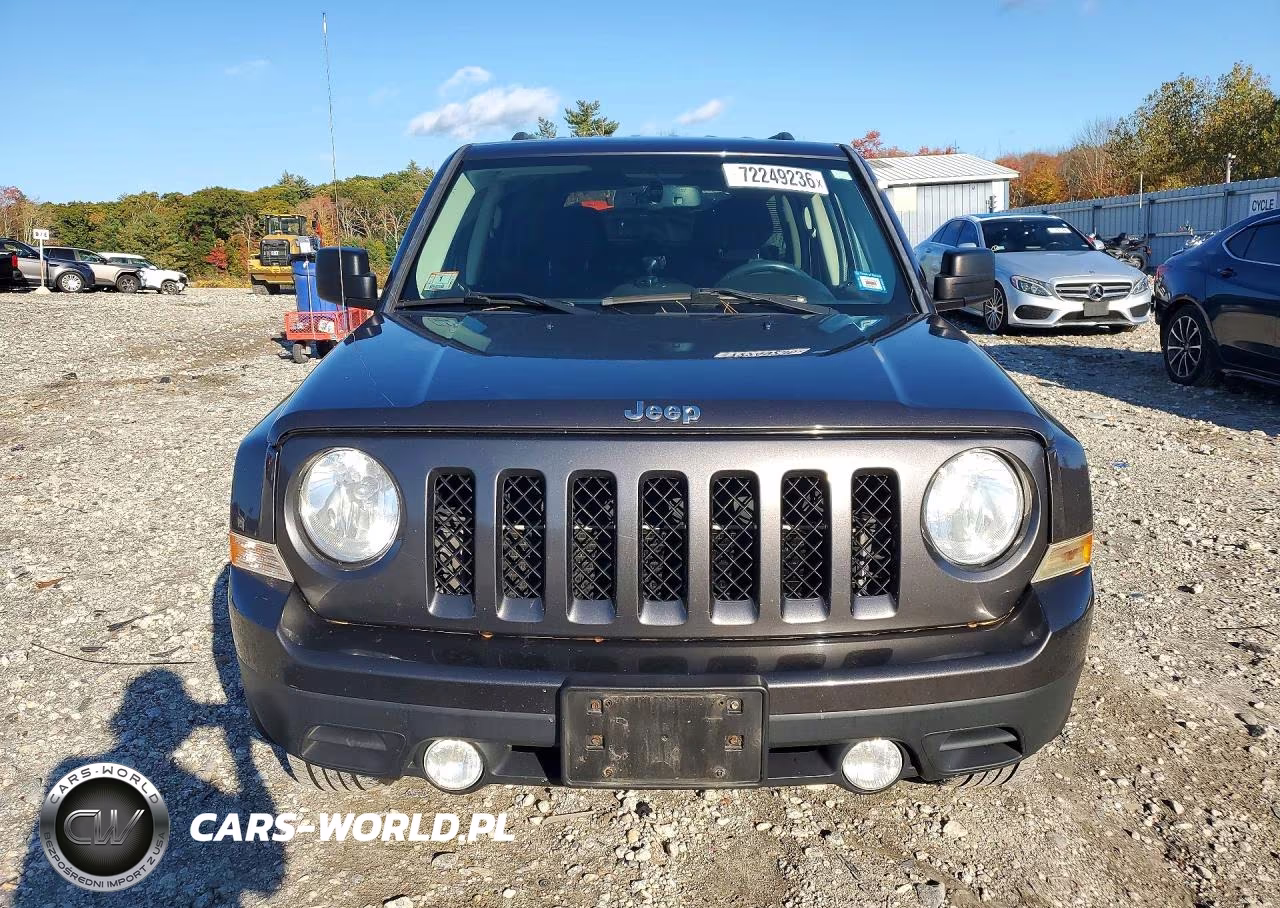 2014 Jeep Patriot Latitude VIN:1C4NJRFB6ED892450 - 5