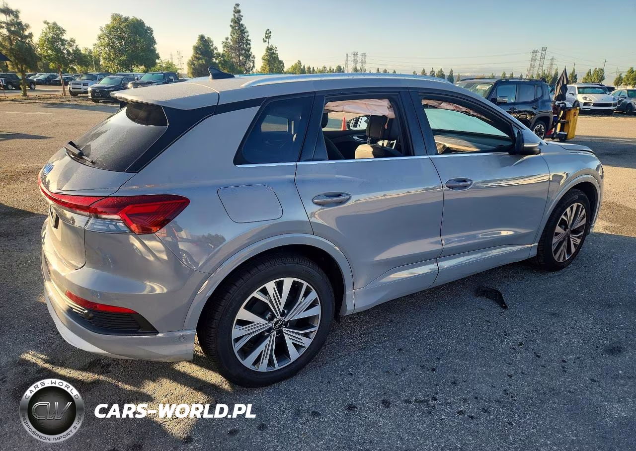 2023 Audi Q4 E-Tron Premium Plus VIN:WA1BCBFZ3PP011474 - 3