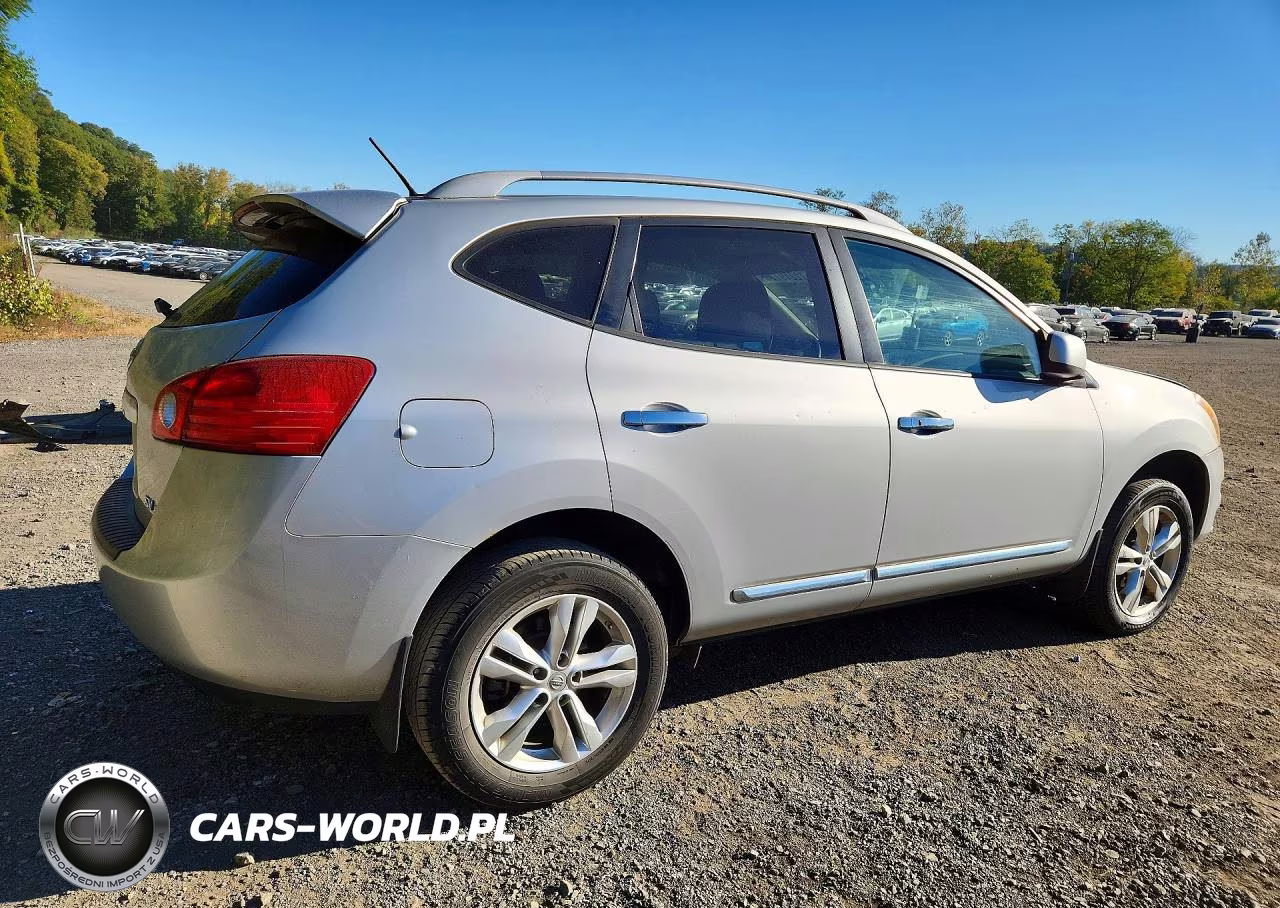 2013 Nissan Rogue S VIN:JN8AS5MV6DW650881 - 3