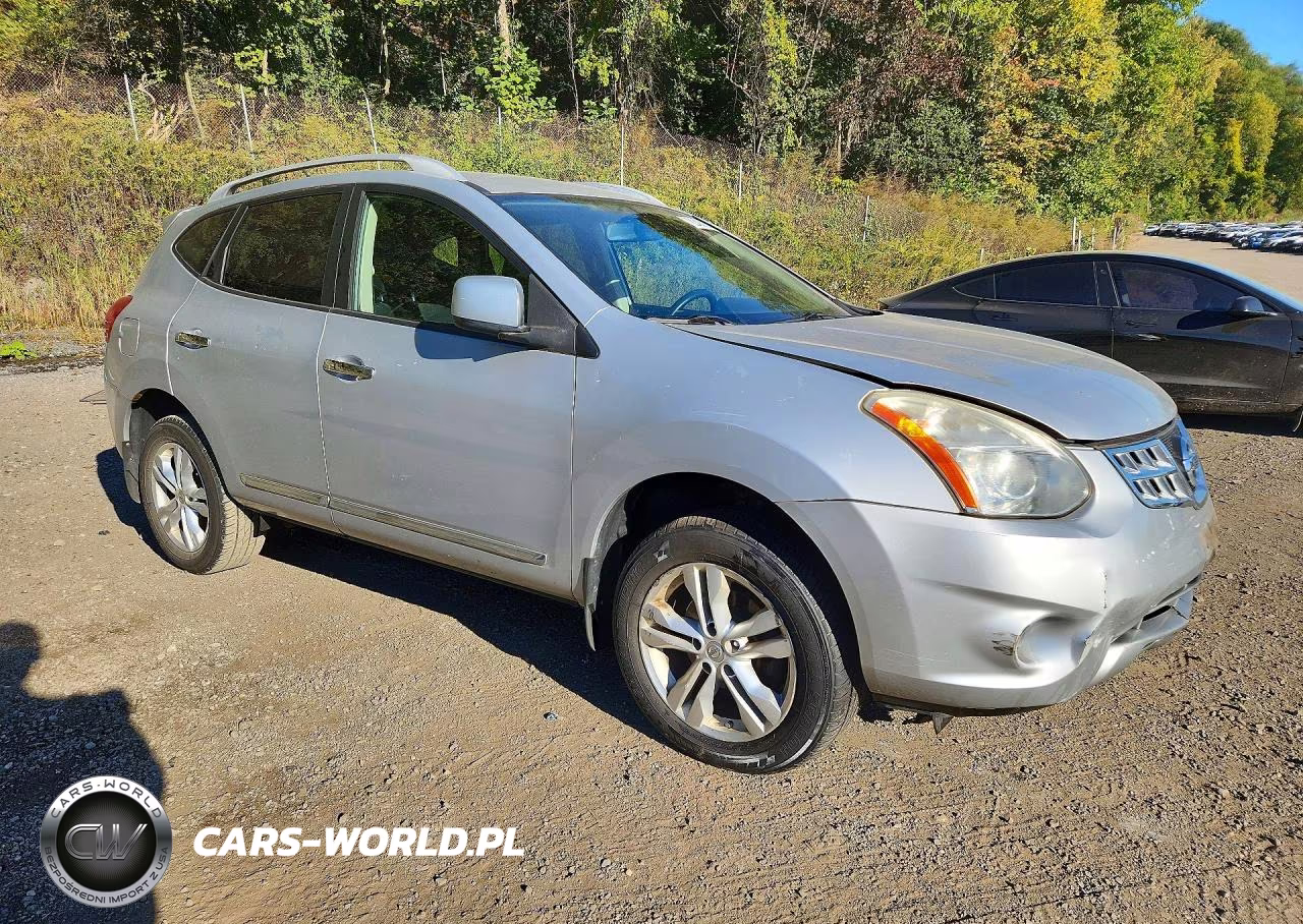 2013 Nissan Rogue S VIN:JN8AS5MV6DW650881 - 4