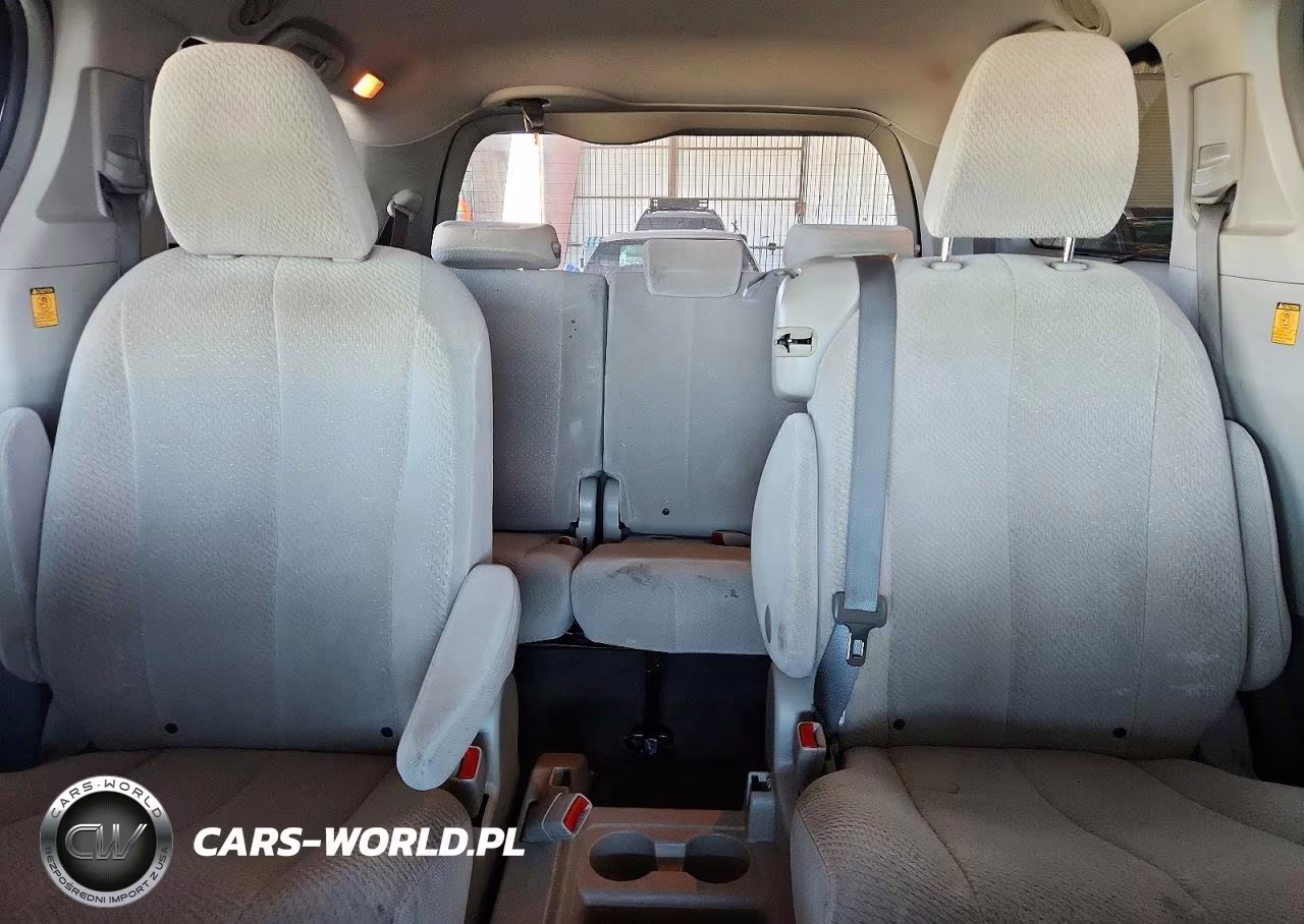 2013 Toyota Sienna Le VIN:5TDKK3DC4DS332602 - 10