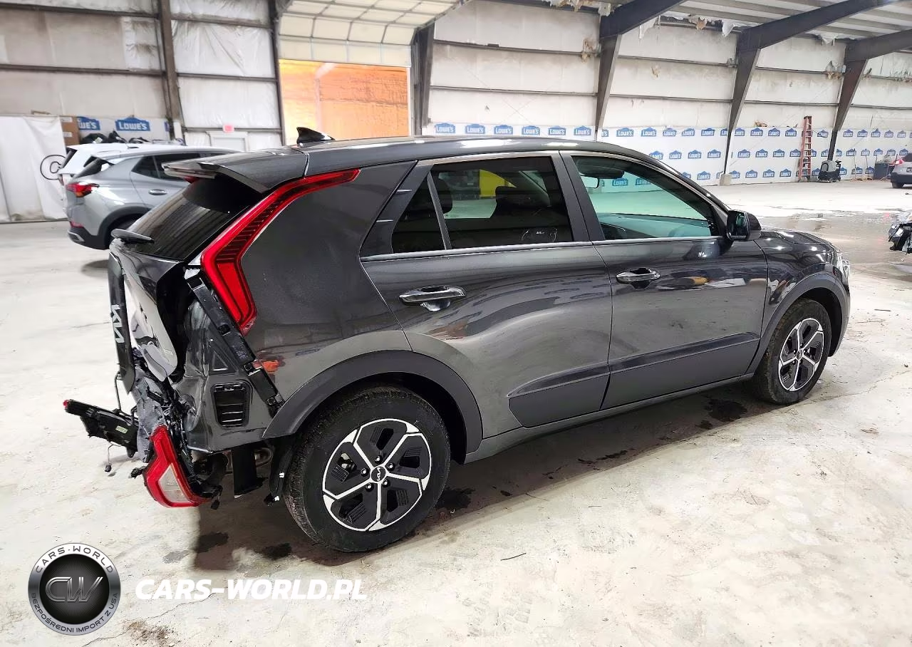 2026 Kia Niro Lx VIN:KNDCP3LE4T5316896 - 3