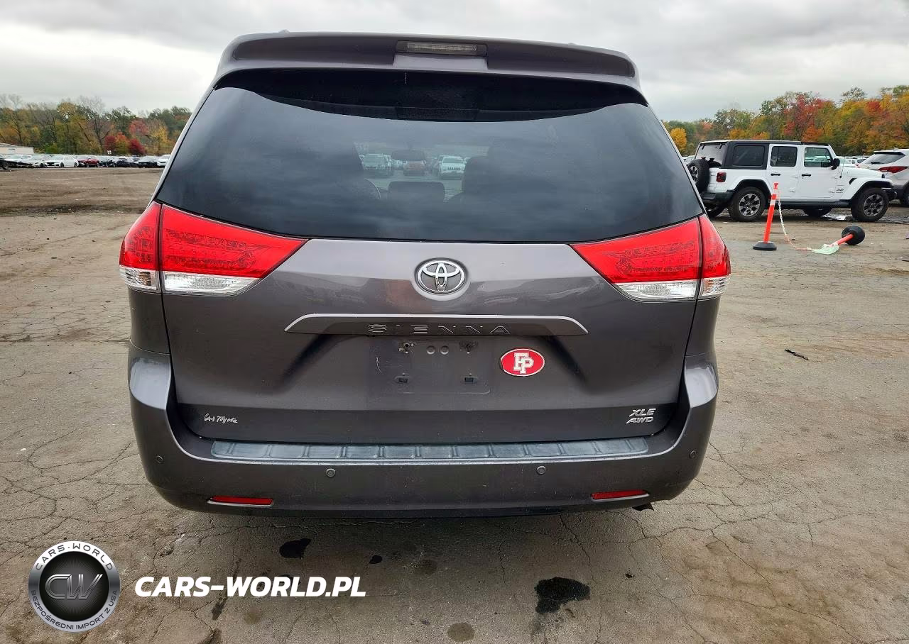 2014 Toyota Sienna Xle 7-Passenger VIN:5TDDK3DC3ES092906 - 6