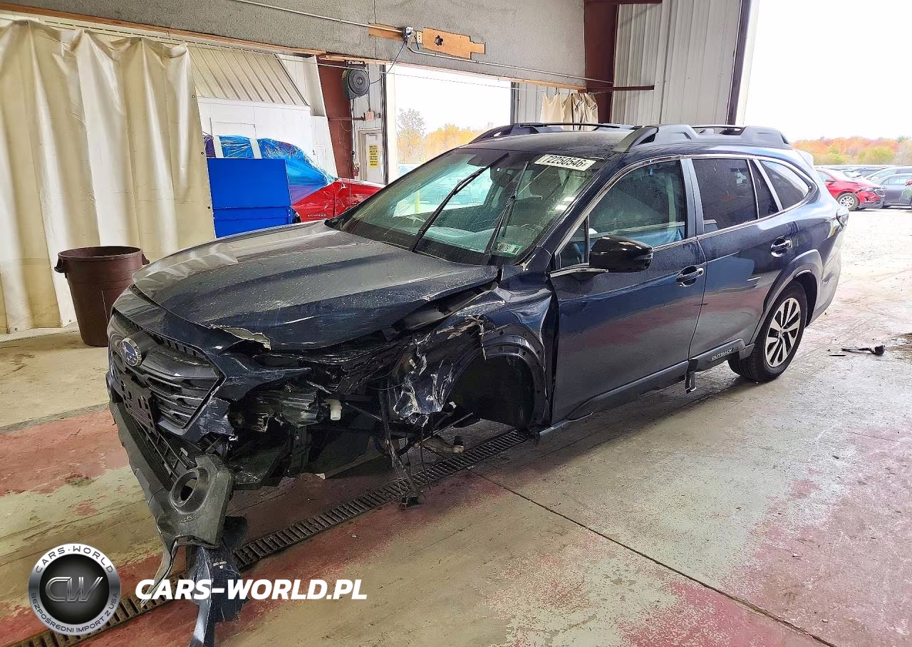 2025 Subaru Outback Premium