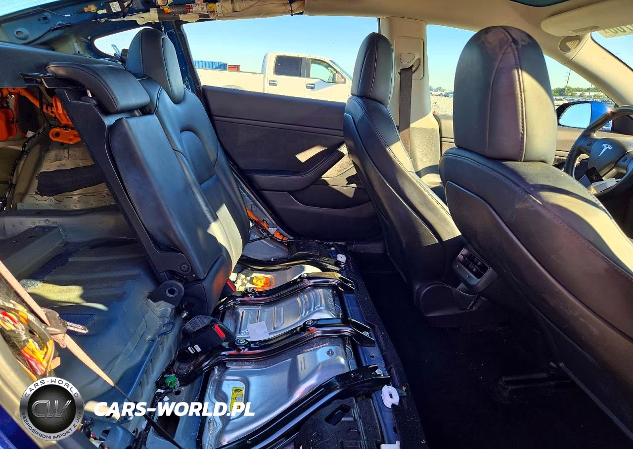 2018 Tesla Model 3 VIN:5YJ3E1EB0JF117398 - 10