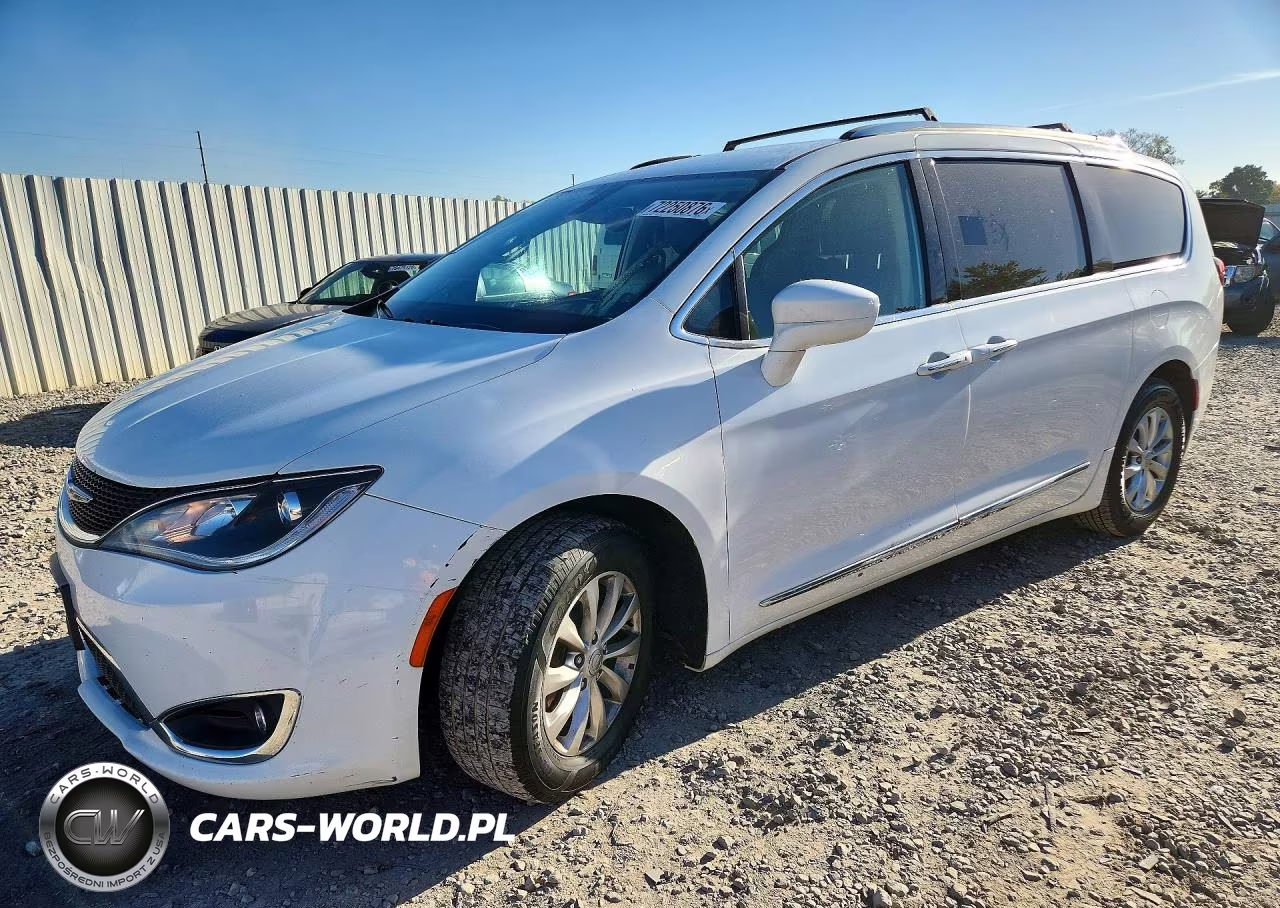 2019 Chrysler Pacifica Touring L