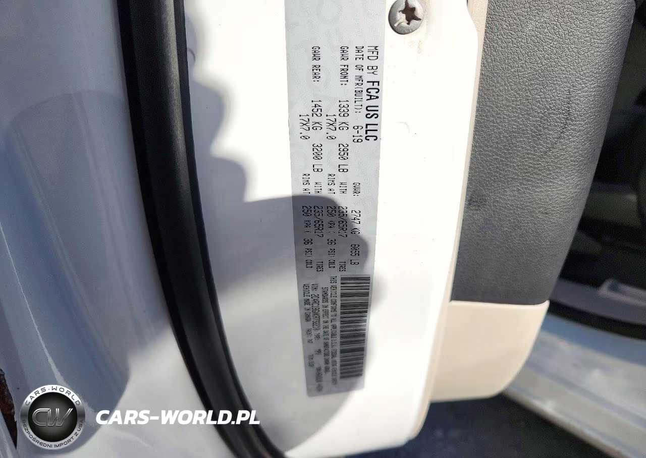 2019 Chrysler Pacifica Touring L VIN:2C4RC1BGXKR732210 - 13