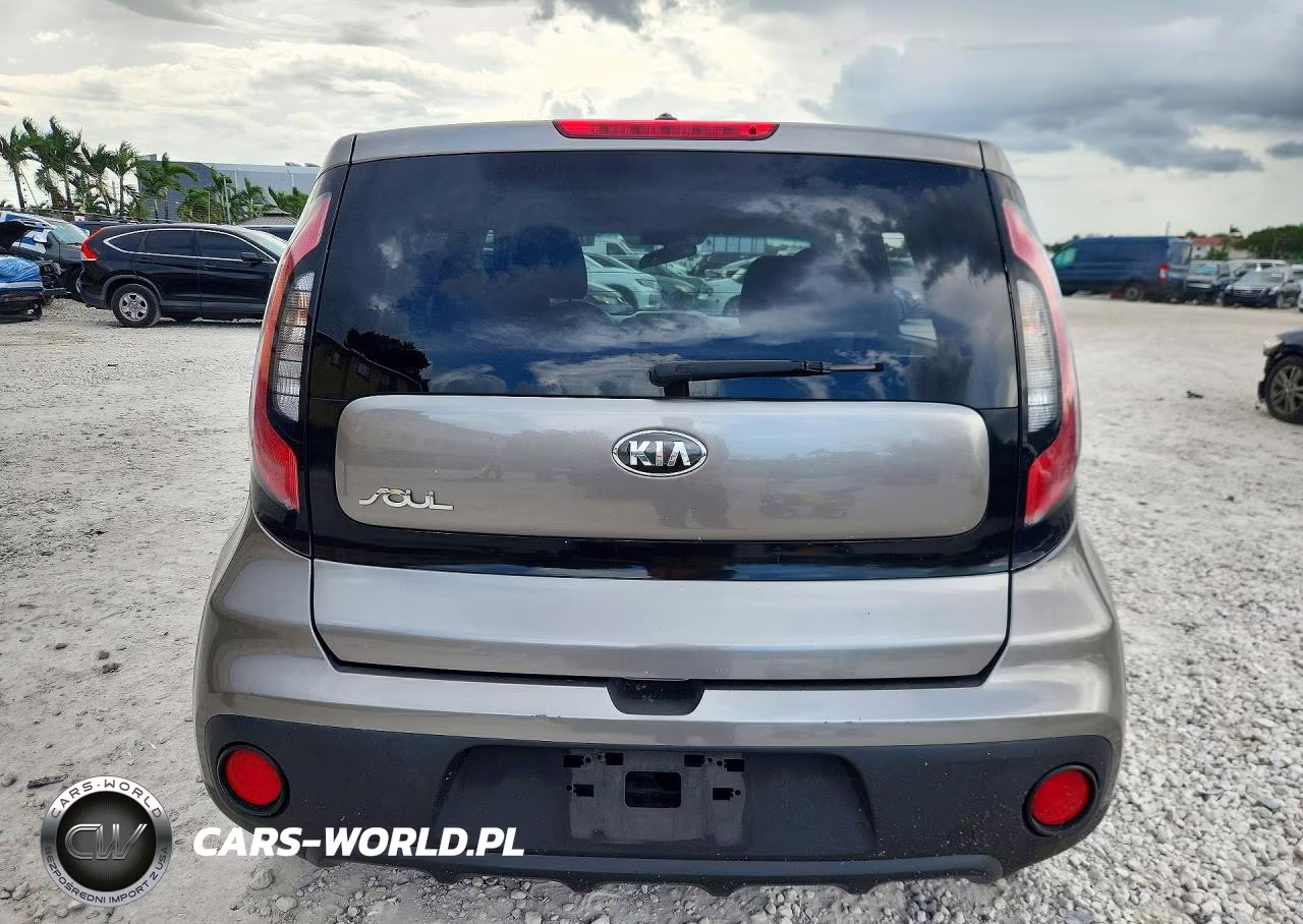2018 Kia Soul Base VIN:KNDJN2A21J7588632 - 6