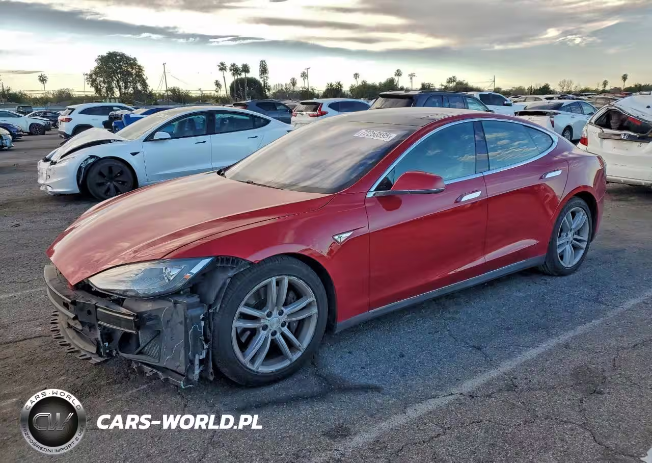 2015 Tesla Model S 70D