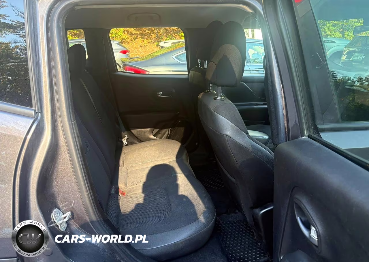 2018 Jeep Renegade Latitude VIN:ZACCJBBB3JPH04371 - 6