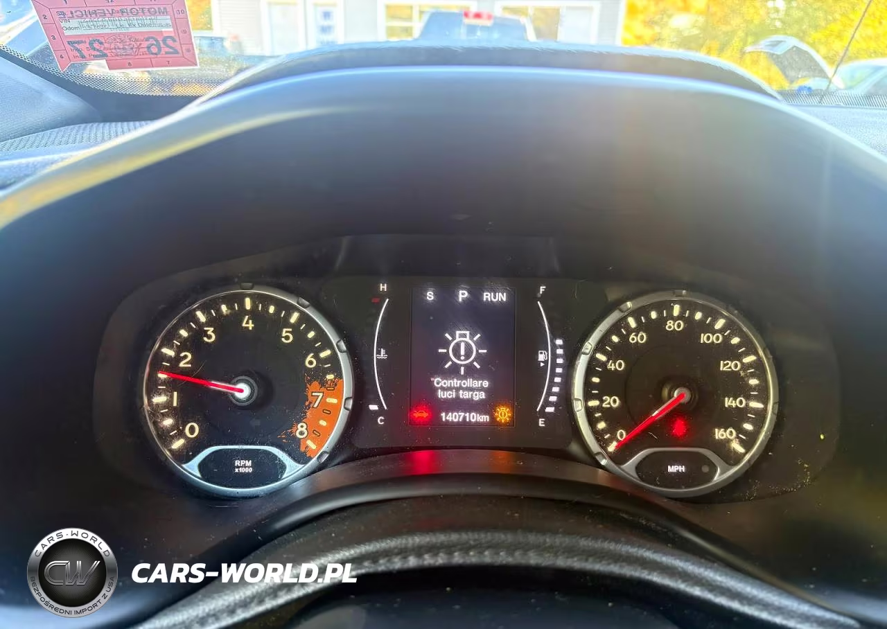 2018 Jeep Renegade Latitude VIN:ZACCJBBB3JPH04371 - 8