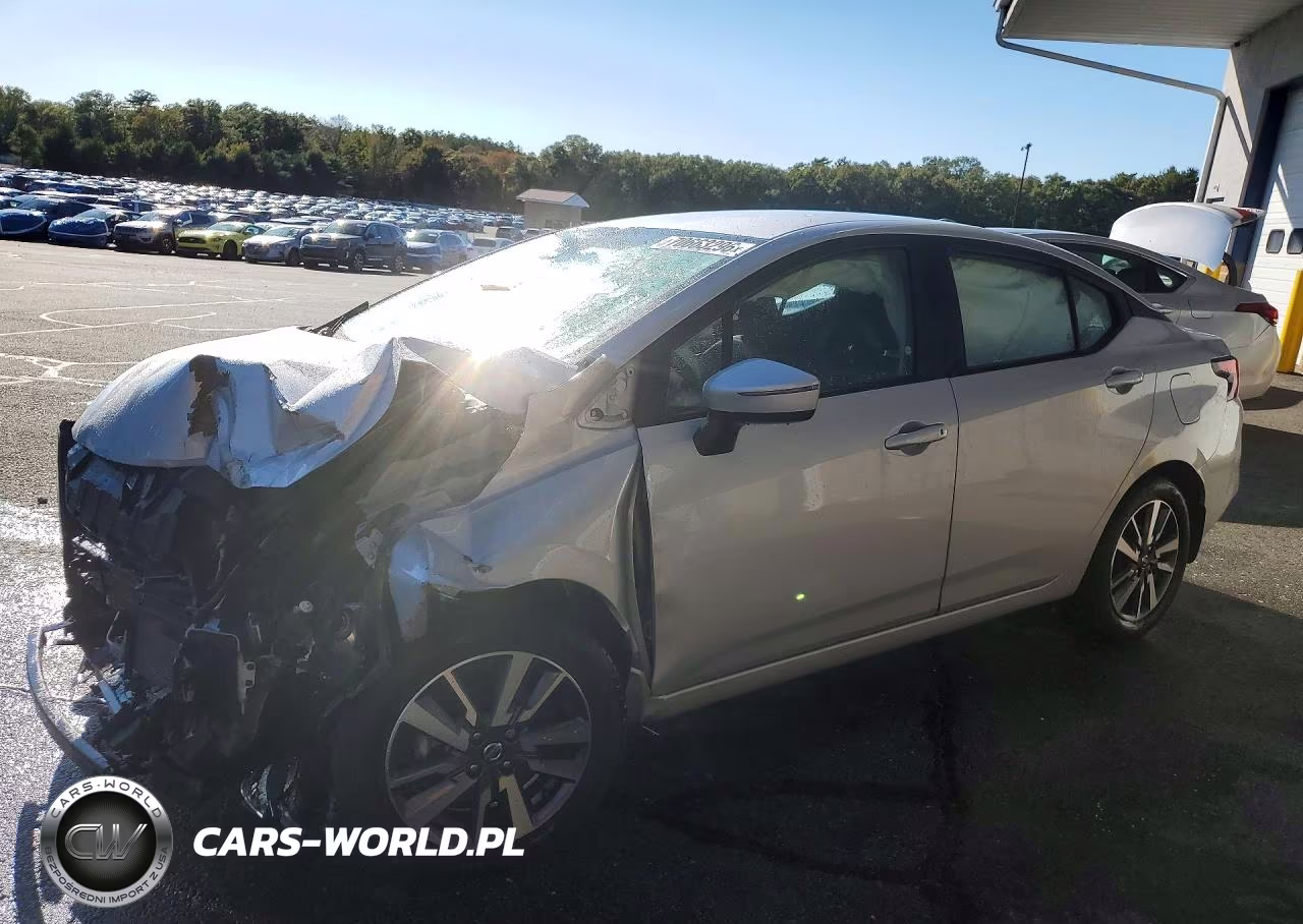 2020 Nissan Versa Sv