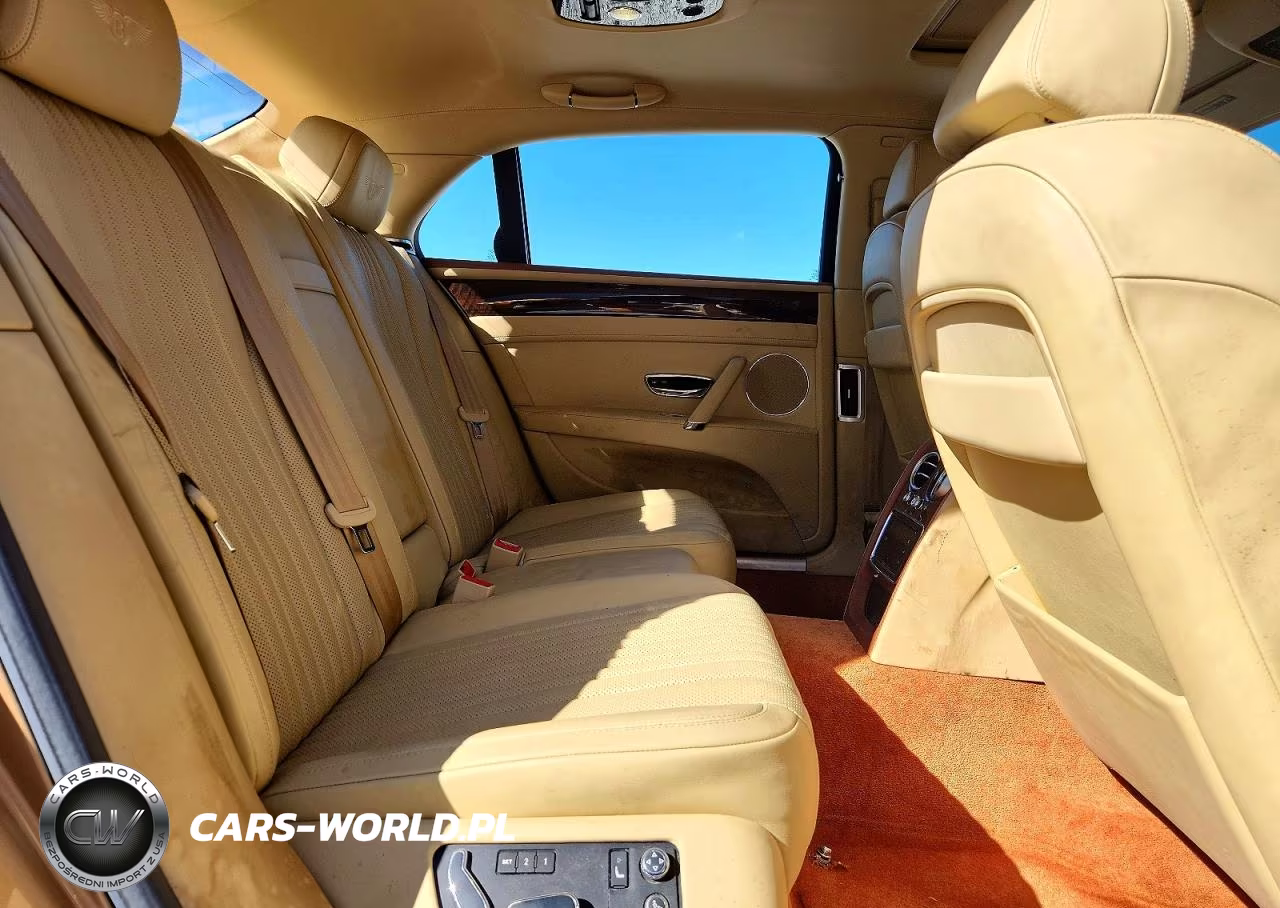 2017 Bentley Flying Spur VIN:SCBEC9ZA8HC060974 - 10