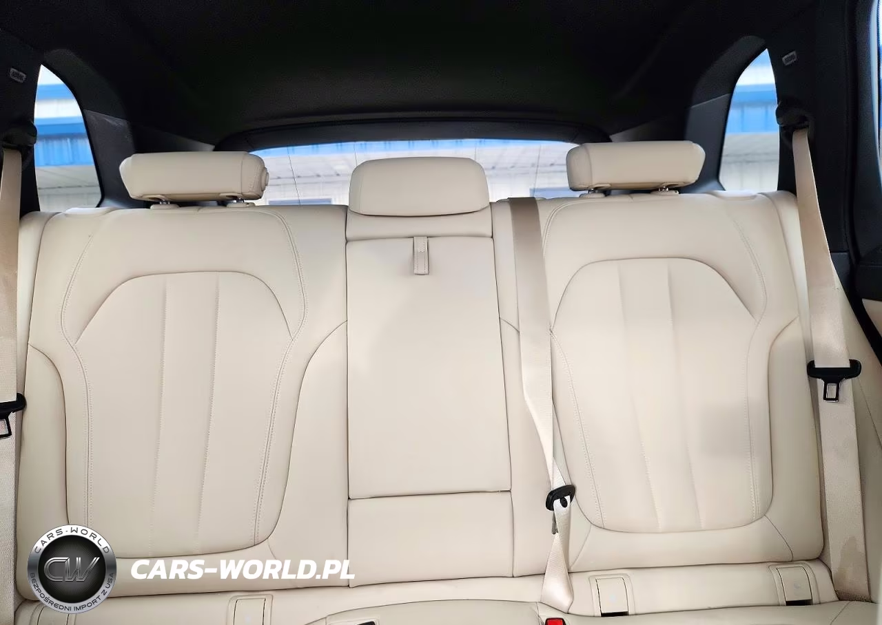 2020 BMW X5 xDrive40I VIN:5UXCR6C08L9C60097 - 10