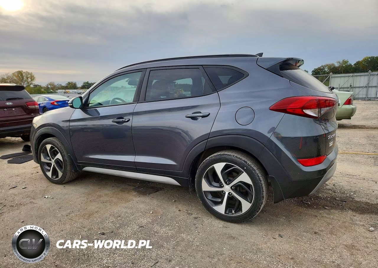 2018 Hyundai Tucson Value VIN:KM8J3CA26JU816374 - 2