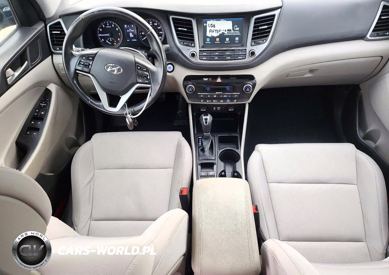 2018 Hyundai Tucson Value VIN:KM8J3CA26JU816374 - 8