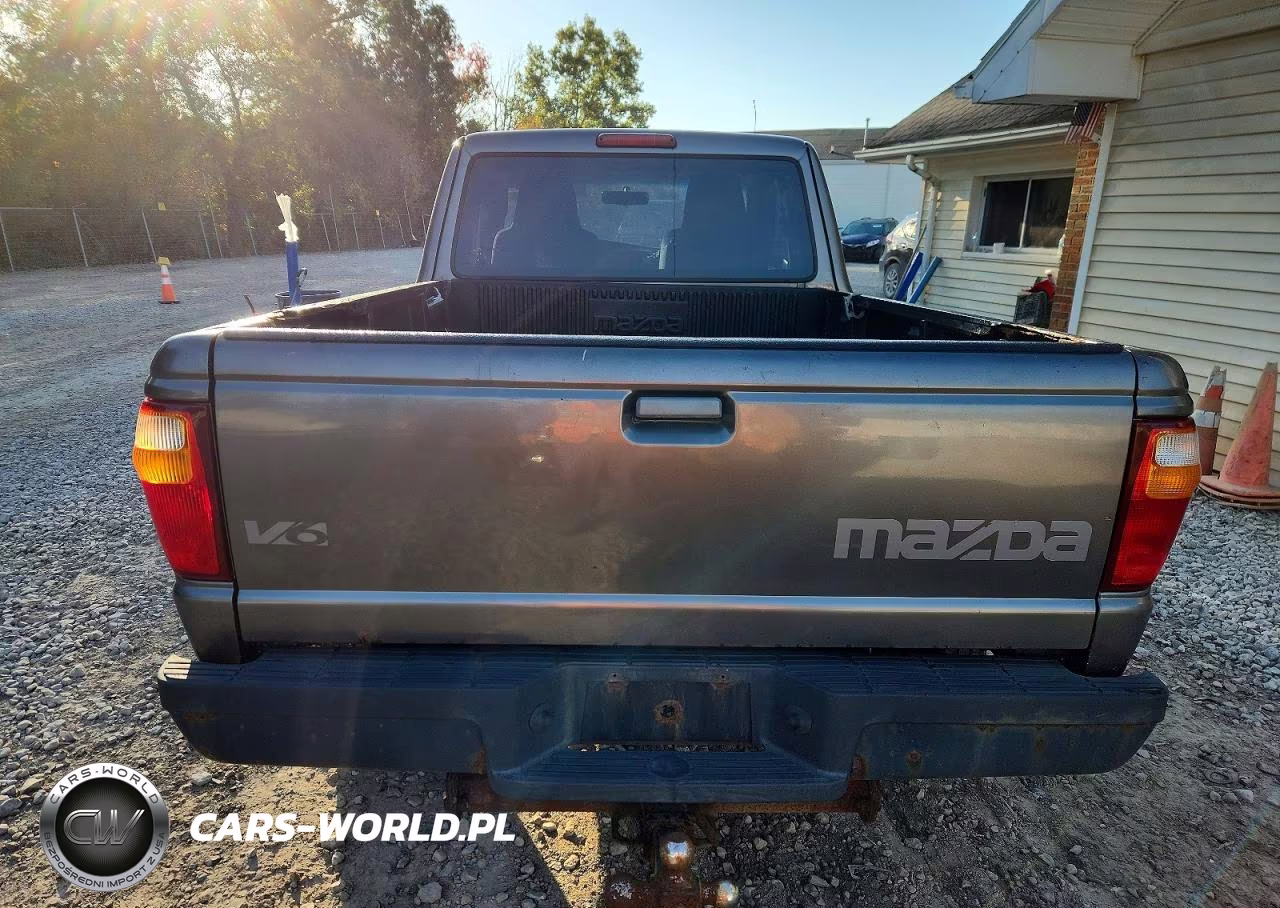 2005 Mazda B4000 Cab Plus VIN:4F4ZR47E25PM04929 - 10