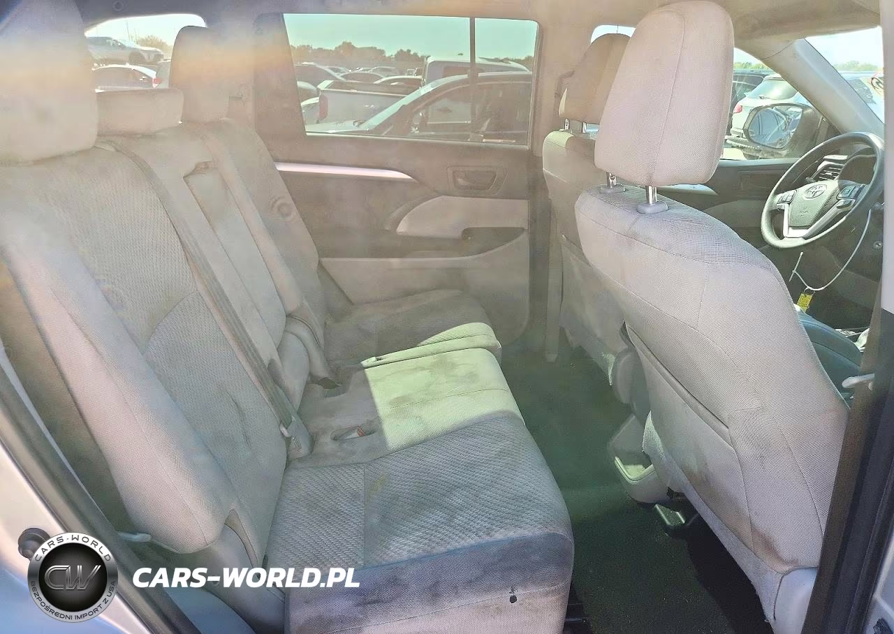 2018 Toyota Highlander Le VIN:5TDZZRFH8JS241222 - 11