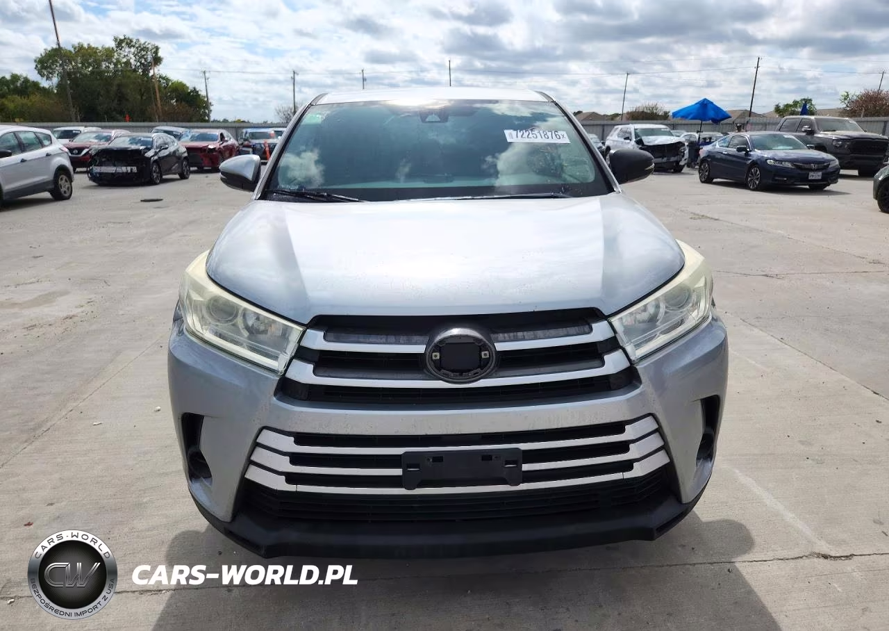 2018 Toyota Highlander Le VIN:5TDZZRFH8JS241222 - 5