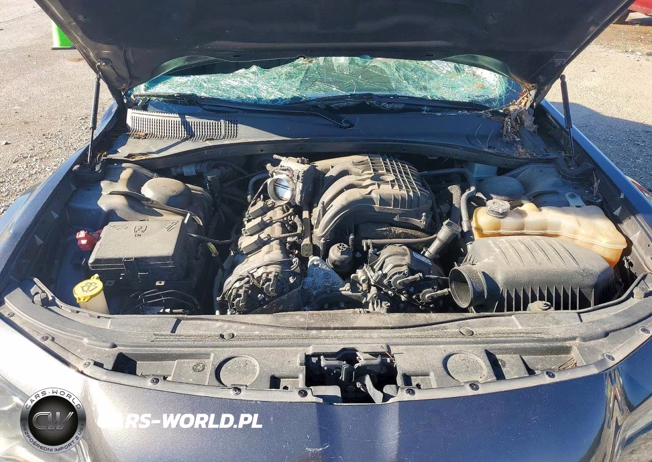 2019 Chrysler 300 S VIN:2C3CCAGG2KH539820 - 10