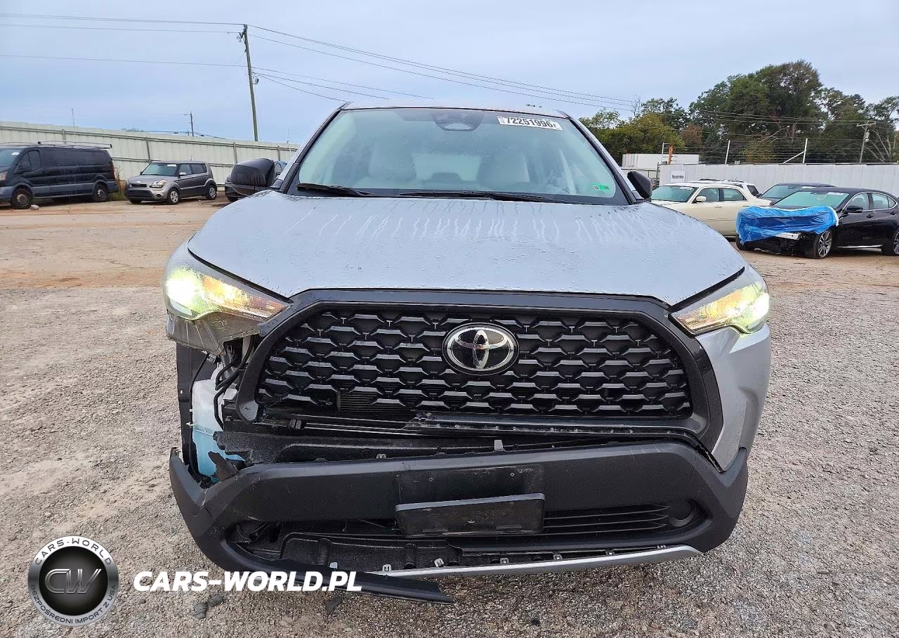 2023 Toyota Corolla Cross L VIN:7MUAAAAG7PV042665 - 5
