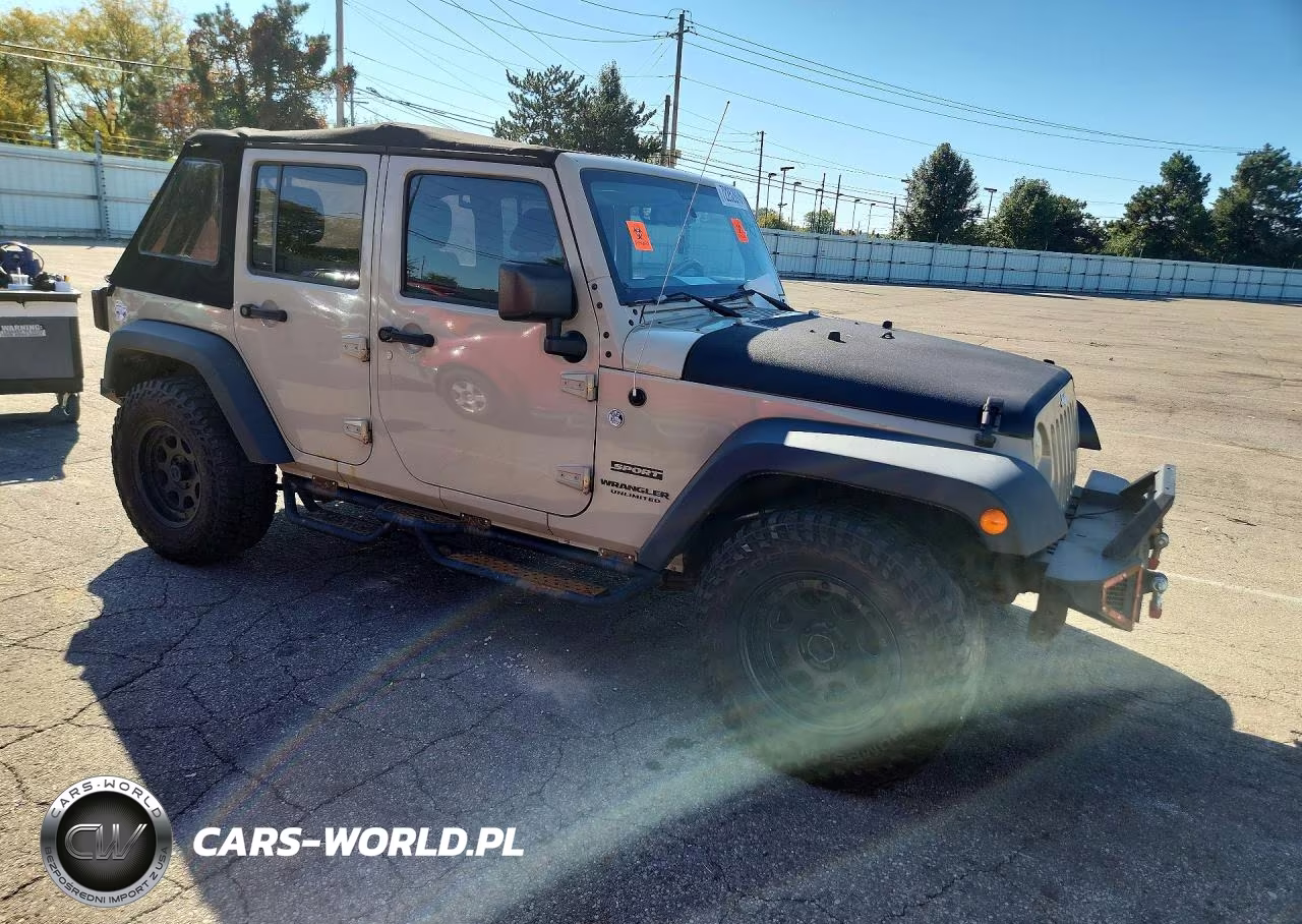 2017 Jeep Wrangler Unlimited Sport VIN:1C4BJWDG6HL570269 - 4