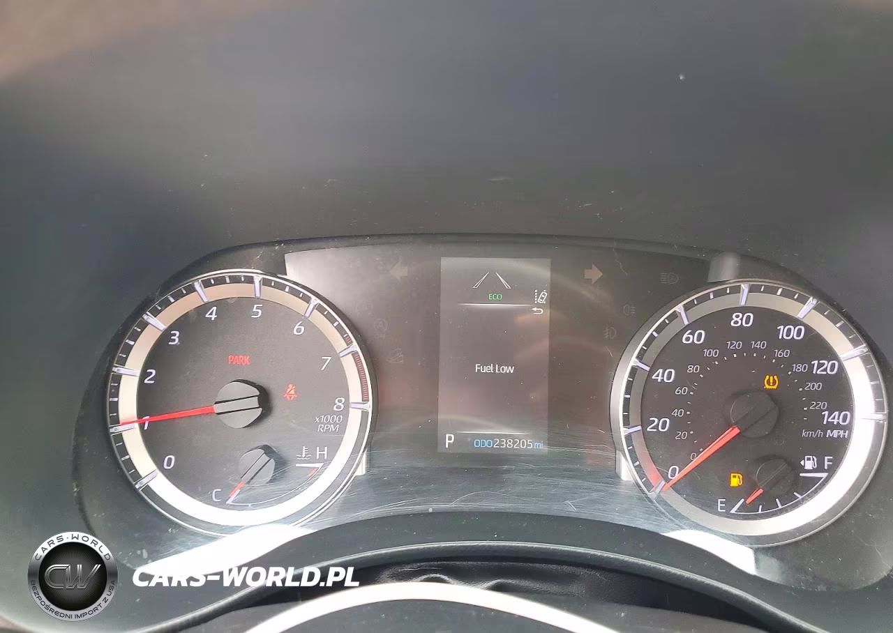 2022 Toyota Highlander L VIN:5TDCZRAH5NS096787 - 9