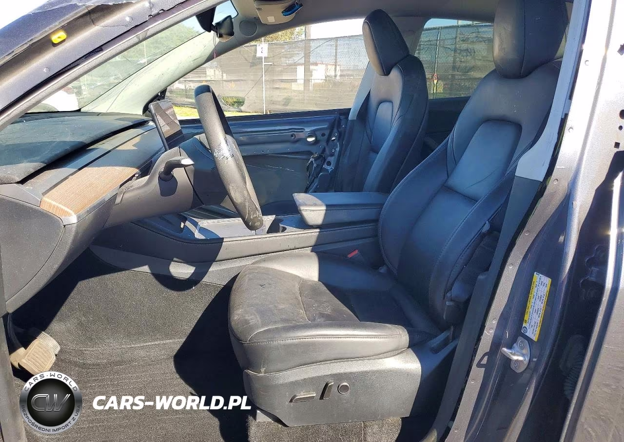 2023 Tesla Model Y VIN:7SAYGDED9PF965648 - 7