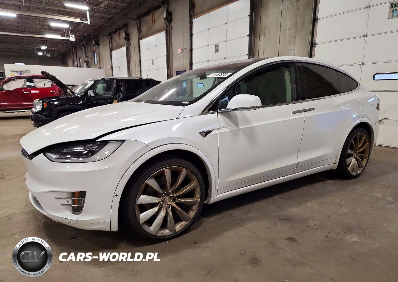 2016 Tesla Model X – zdjęcie 1 z 13