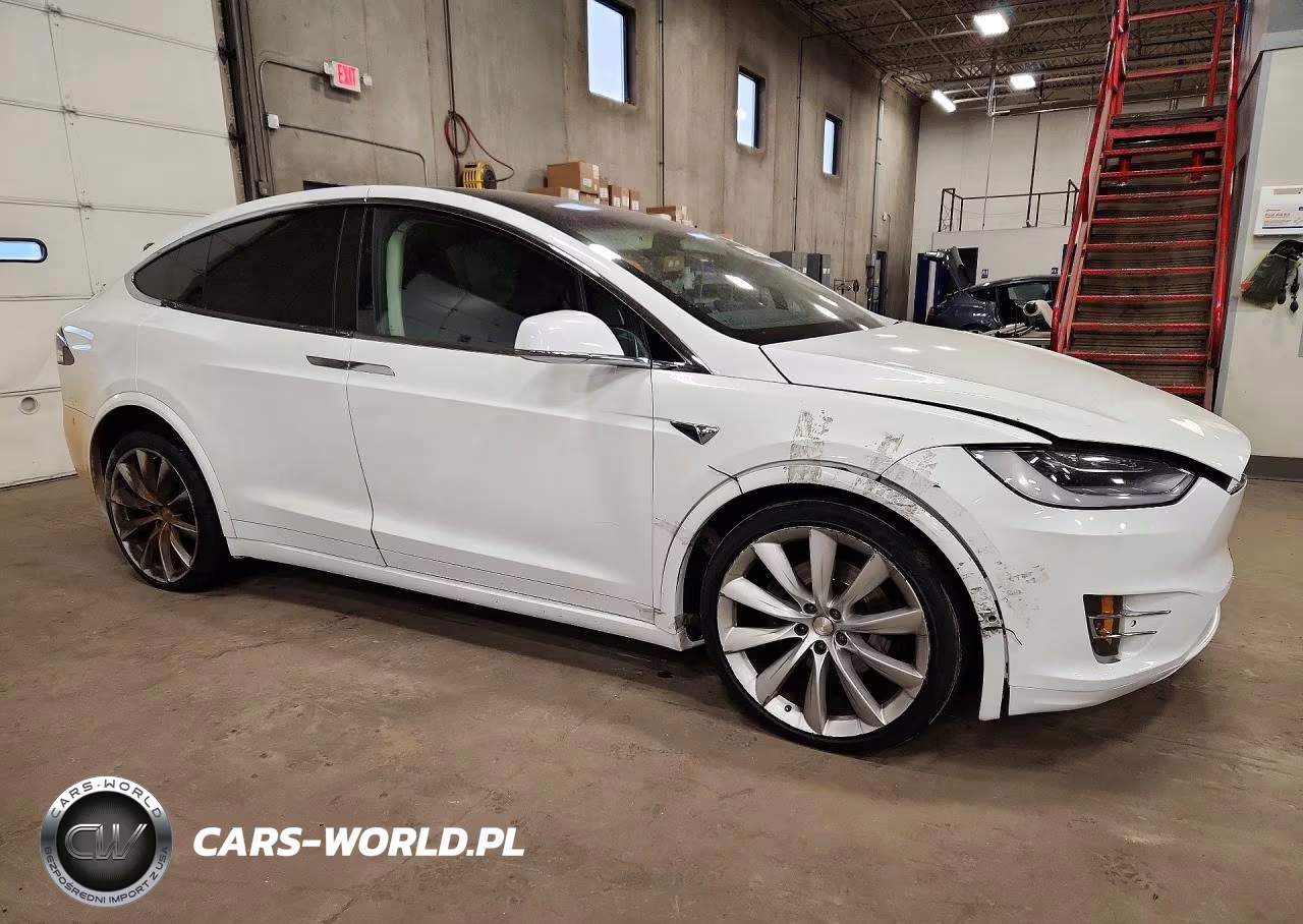 2016 Tesla Model X VIN:5YJXCAE26GF030329 - 4