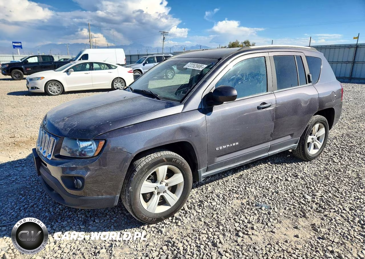 2017 Jeep Compass Latitude VIN:1C4NJDEBXHD105086 - 1