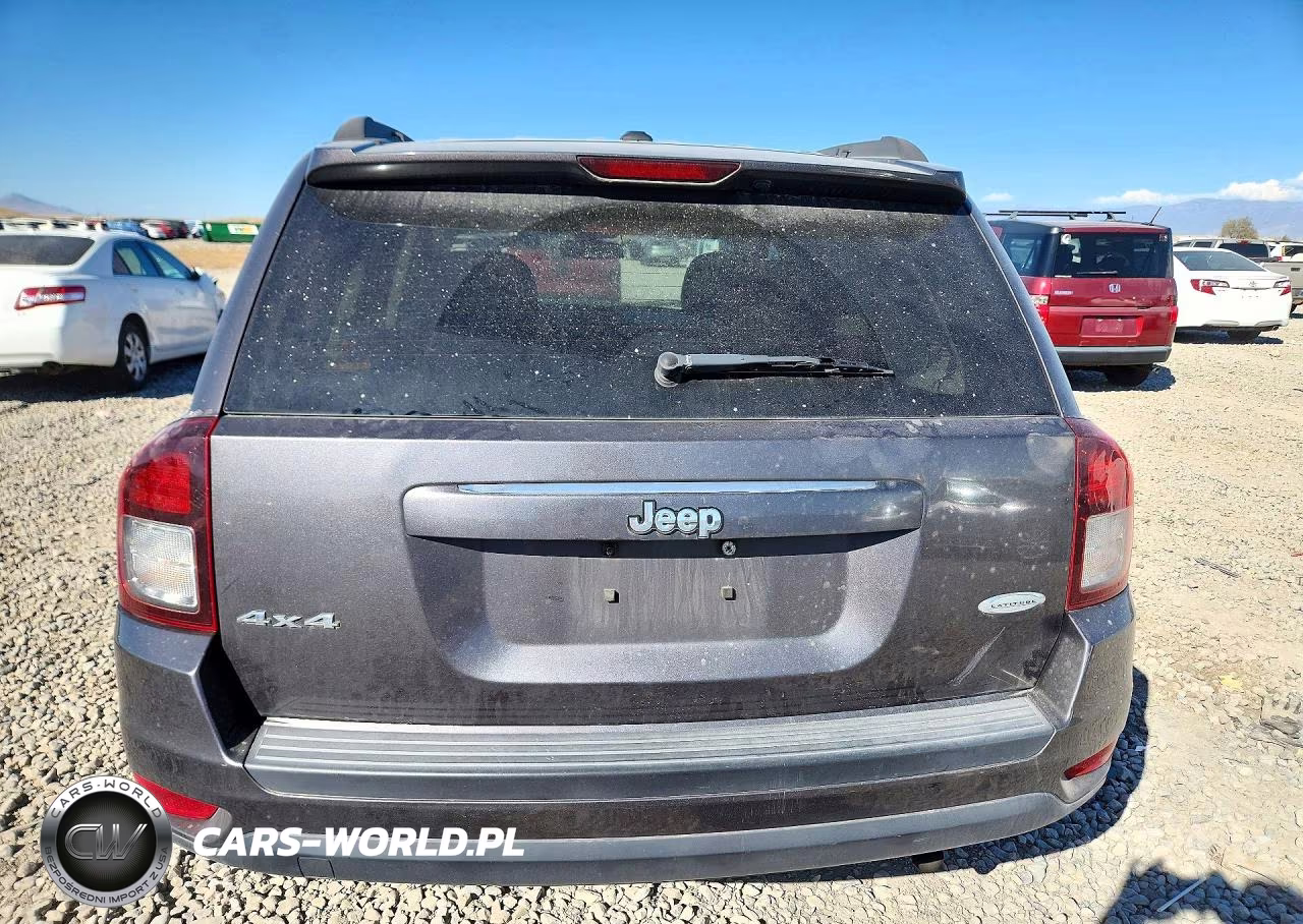 2017 Jeep Compass Latitude VIN:1C4NJDEBXHD105086 - 6